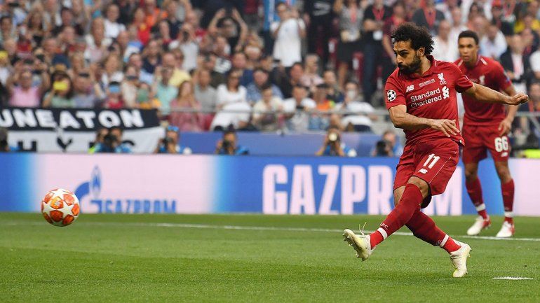 El penal insólito que empezó a definir la final de la Champions League