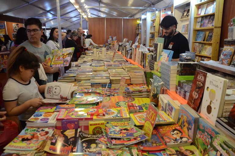 La agenda de presentaciones y charlas de escritores para este miércoles