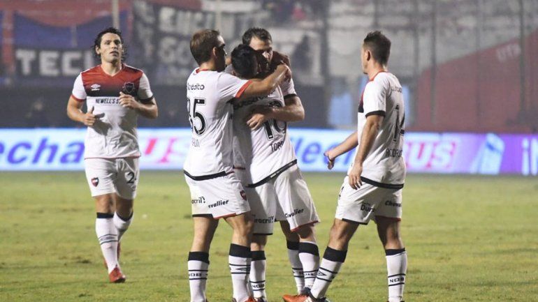 Felicité uno por uno a los chicos de Rincón