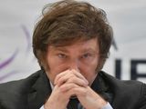 Milei y sus irresponsables consejos sobre los ahorros de los argentinos.