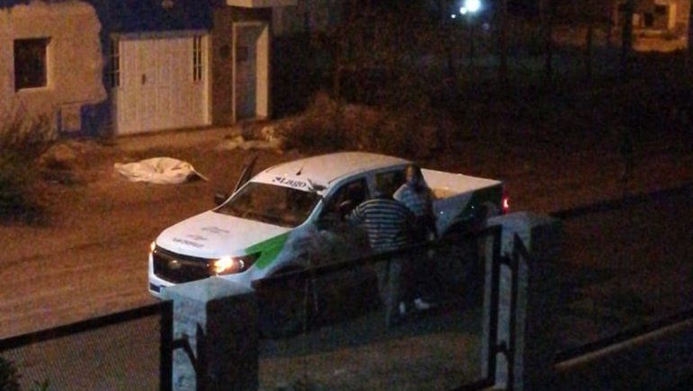 Entró a las Grutas pese al cerrojo y se tuvo que ir por la presión social