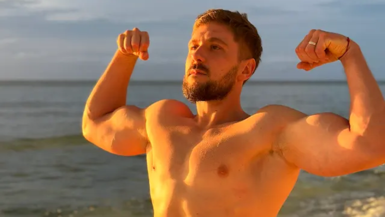 El influencer habría hackeado el sistema de Aerolíneas Argentinas.