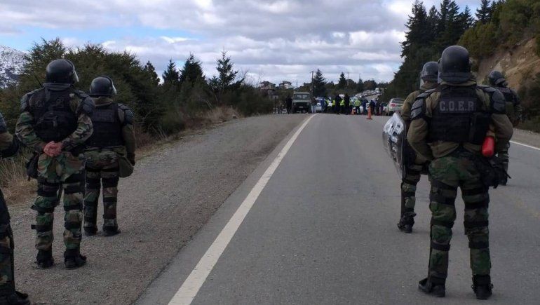 Tensión en Villa Mascardi: protesta, corte de ruta y diálogo