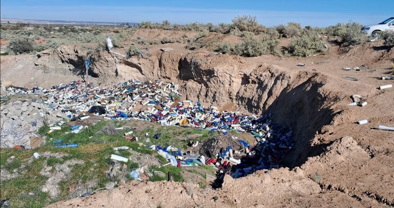 Por el lugar y la cantidad de bobinas descartadas, piensan que fueron trasladadas con un camión. Por el lugar y la cantidad de bobinas descartadas, piensan que fueron trasladadas con un camión. 