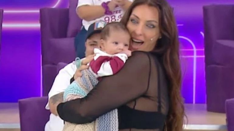 Mariana Petracca present&oacute; su hijo en Cuesti&oacute;n de Peso