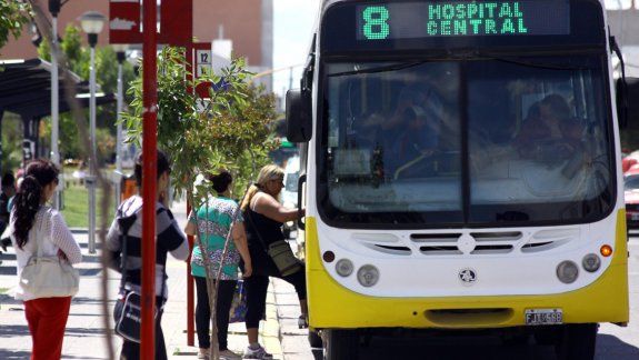 El 2017 arranca también con un aumento en el boleto de colectivo en Neuquén.