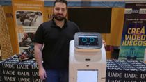 Cómo es Aura, el primer robot multifunción 100% argentino y diseñado por un joven de la Patagonia. Cómo es Aura, el primer robot multifunción 100% argentino y diseñado por un joven de la Patagonia.