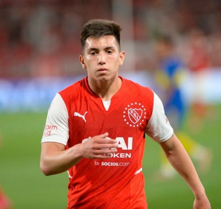 Independiente sigue sin cobrar por el pase de Alan Velasco Independiente sigue sin cobrar por el pase de Alan Velasco