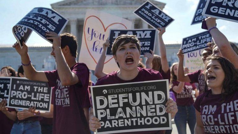 Revés al aborto en EEUU: prohibido hasta en violación e incesto