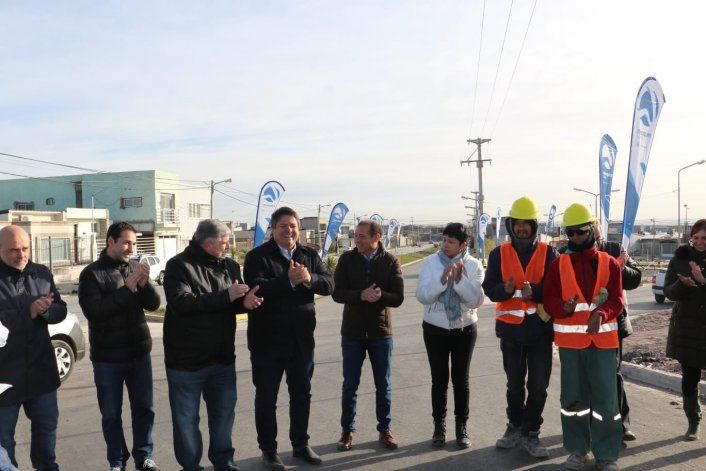 Terrazas del Neuquén: Gaido anunció la pavimentación para todo el barrio  