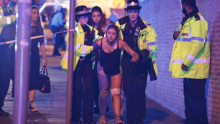 Terror. Las explosiones ocurrieron cuando el show estaba terminando. La Policía aplicó el protocolo antiterrorista.