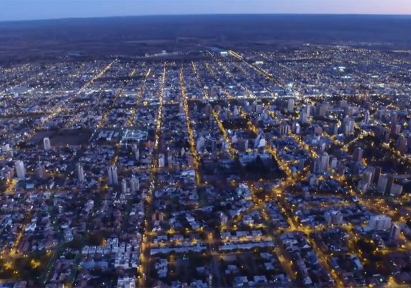 Mirá el atardecer de Neuquén desde la cámara de un drone