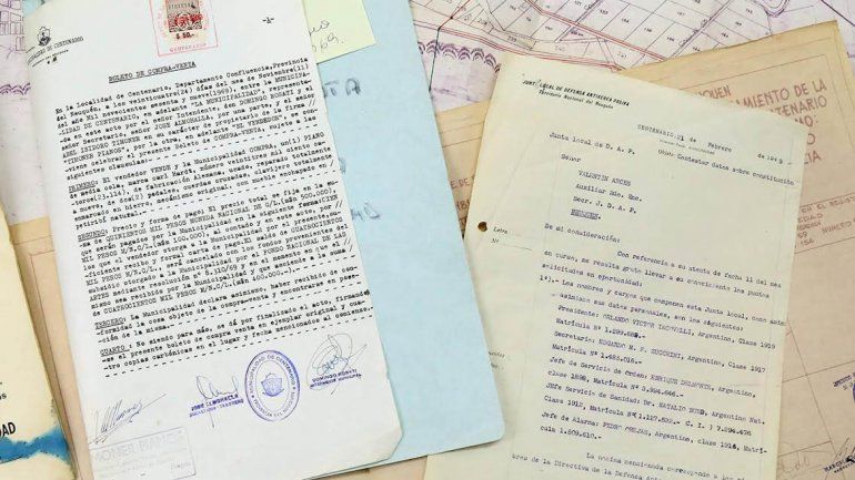 Más de tres mil documentos se ordenarán y clasificarán para convertirlos a formato digital. Los empleados del Archivo Municipal estiman que la tarea se extenderá al menos un año y medio.&nbsp;