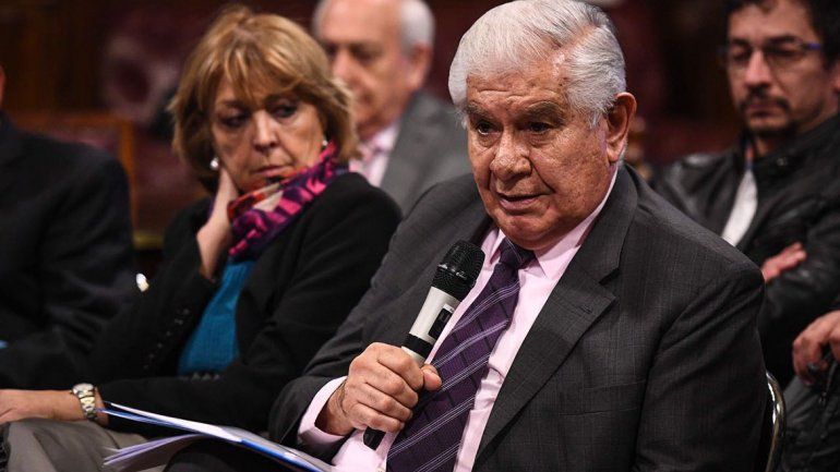 Pereyra se planta con la quita del fondo sojero a Neuquén