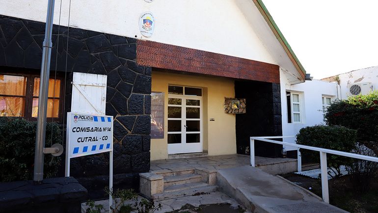 Personal de la Comisaría 14 está llevando a cabo un intenso trabajo preventivo por robos a comercios. Personal de la Comisaría 14 está llevando a cabo un intenso trabajo preventivo por robos a comercios.