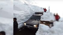rescataron la camioneta del criancero fallecido: estaba sepultada en la nieve