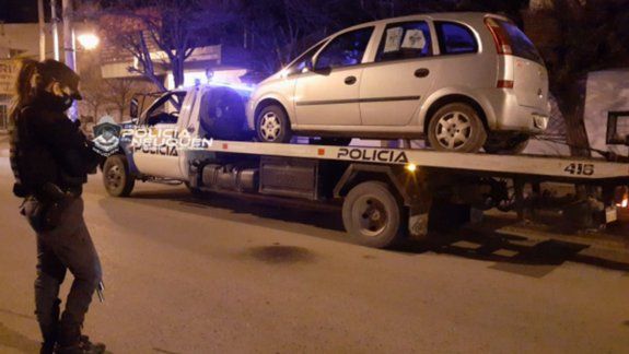 Circulaba en el auto sin permiso y borracho en Gran Neuquén