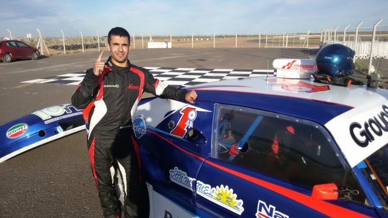 Dante Echavarri buscará acercarse a los líderes.