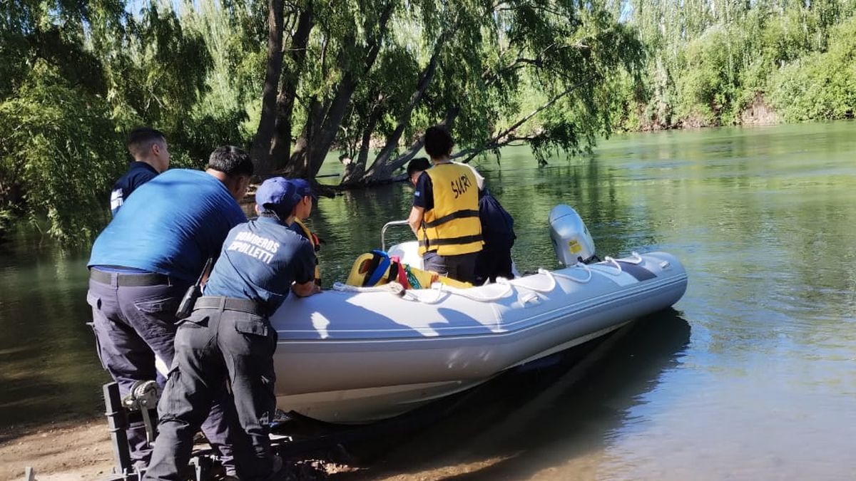 El río arrastró al hombre que quiso salvar a un perro. Casi muere ahogado.&nbsp;