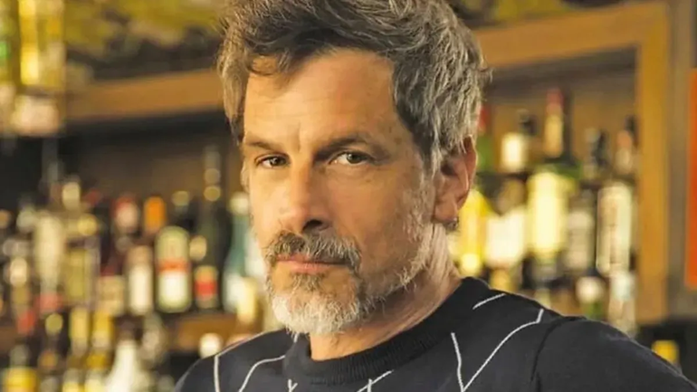 Actualmente el actor Rafael Ferro forma parte del elenco de Quebranto, la serie de Disney+ protagonizada por Tini Stoessel. Actualmente el actor Rafael Ferro forma parte del elenco de Quebranto, la serie de Disney+ protagonizada por Tini Stoessel.