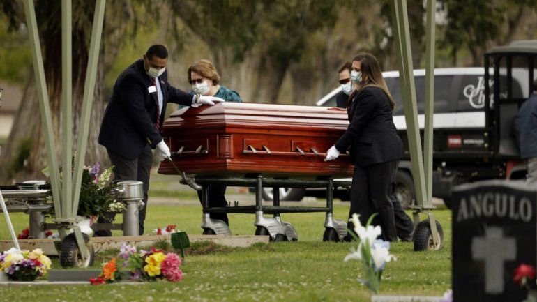 Soñar con un funeral: conocé qué significa