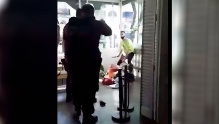 Irá a juicio el hombre que apuñaló a una bailarina de Showmatch