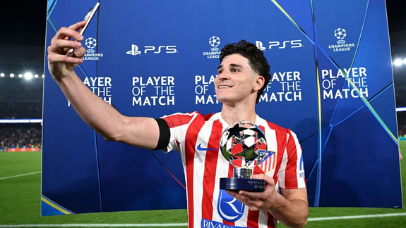 En España aseguran que tres clubes de la elite van por Julián Álvarez: qué  equipo pica en punta