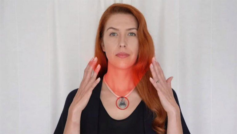 Pulse, el nuevo collar de la NASA para no tocarse la cara en pandemia