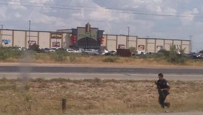 Al menos cinco muertos y una veintena de heridos por disparos al azar en Texas