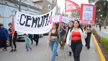 marcha Noche de los Lapices 2022 Neuquen
