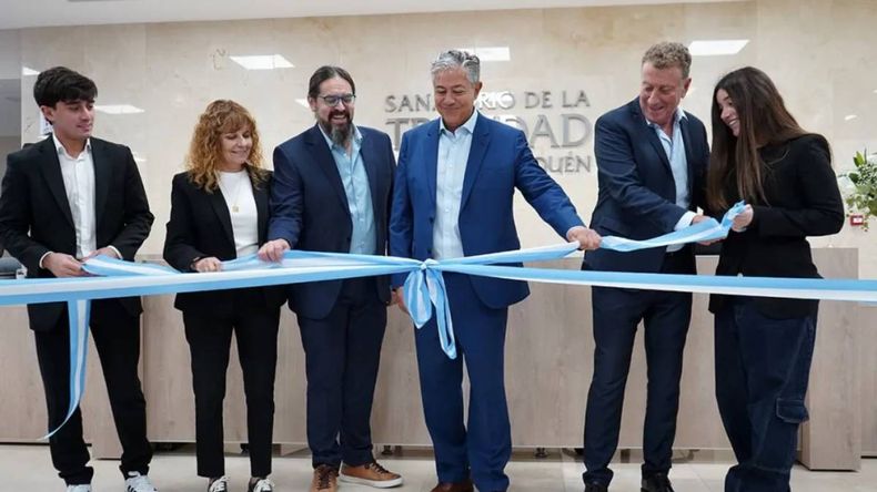 Galeno inauguró el Sanatorio de la Trinidad Neuquén | LM Neuquen Galeno inauguró el Sanatorio de la Trinidad Neuquén