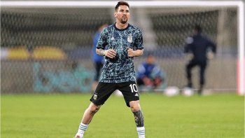 Lionel Messi entrada en calor argentina