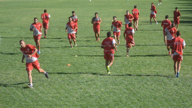 El plantel de Independiente se verá las caras otra vez tras el largo receso esta tarde