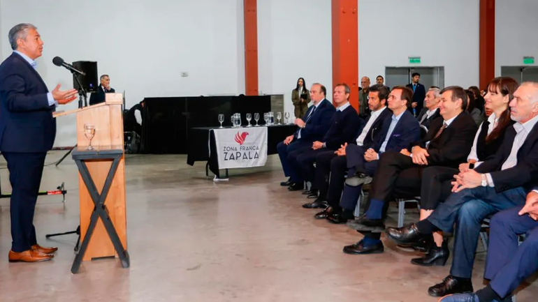 El gobernador Rolando Figueroa