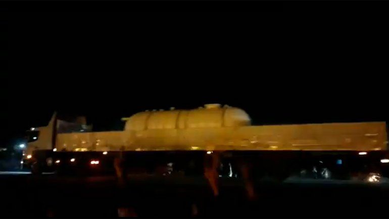 Plaza Huincul: crece la tensión y camioneros hacen un contrapiquete