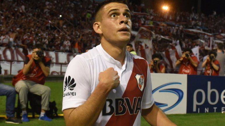 El delantero colombiano definió muy bien en el gol y sumó puntos para pelear un lugar en un equipo con muchas variantes ofensivas.