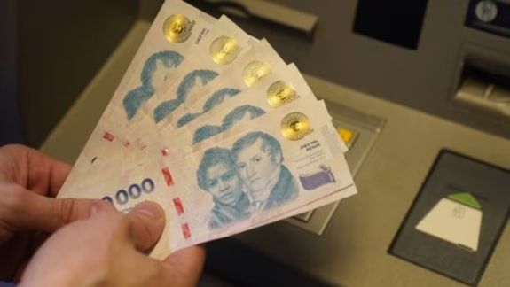 Este pago se realiza en dos instancias durante el año: una en junio y otra en diciembre.&nbsp;