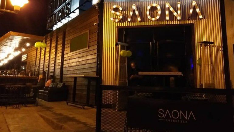 Denuncia que los patovicas de un bar la sacaron de forma violenta