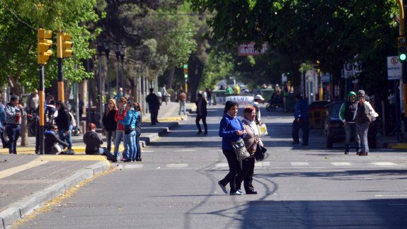Ayer, durante cuatro horas, la ciudad vivió un verdadero caos de tránsito por los piquetes que llevó adelante el gremio que nuclea a los empleados estatales por el conflicto en Salud.