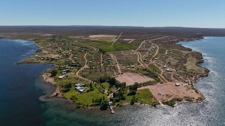 El desarrollo inmobiliario La Península, en la margen sur del Lago Marí Menuco. | LM Neuquen El desarrollo inmobiliario La Península, en la margen sur del Lago Marí Menuco.