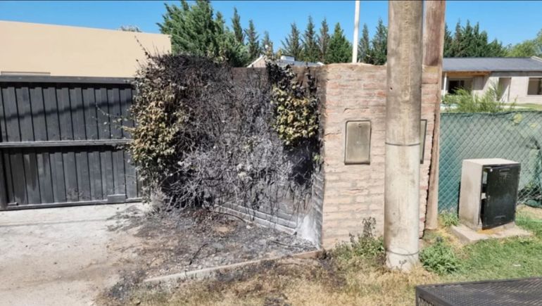 Ataque explosivo a un funcionario de salud por el pase sanitario