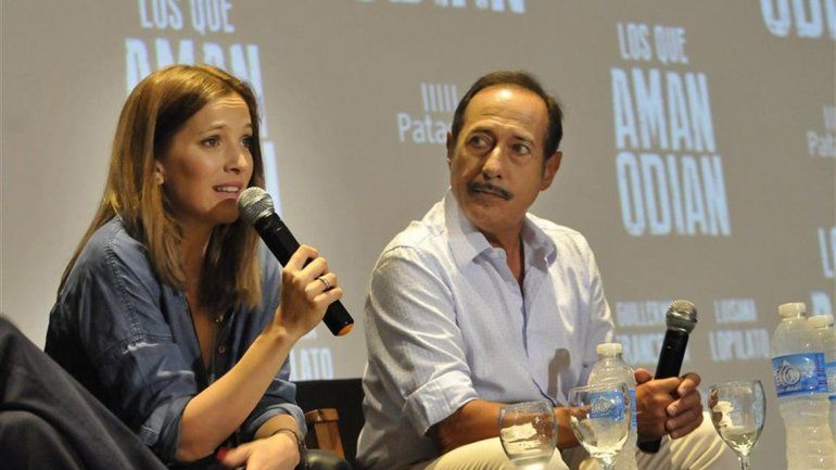 En la conferencia de prensa de la cinta