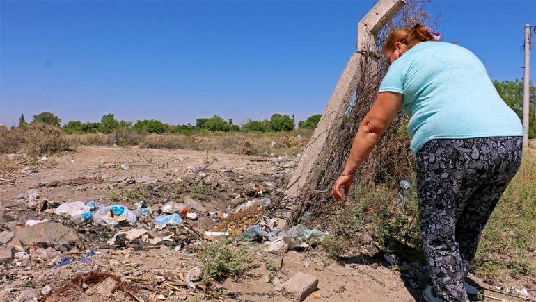 Aquí encontraron al niño atado con una manguera.