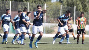 Triunfazo de La Amistad puso la zona al rojo vivo. Triunfazo de La Amistad puso la zona al rojo vivo.