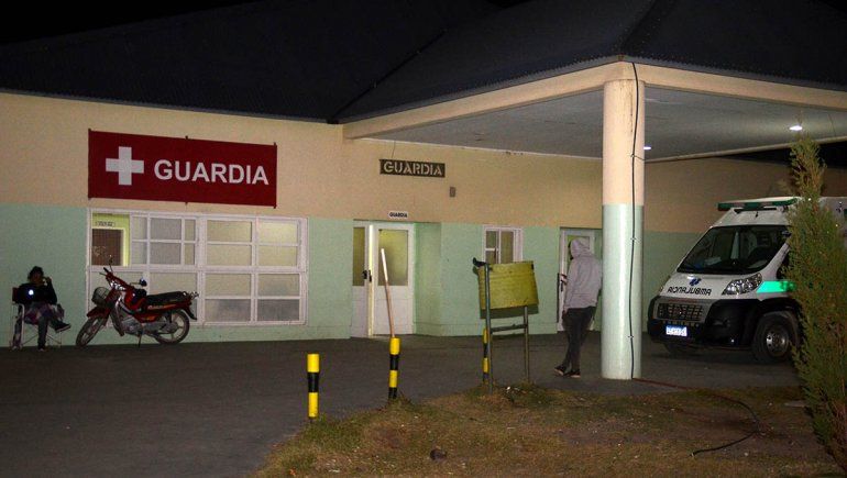 Lo encontraron tirado, muy golpeado y murió en el hospital