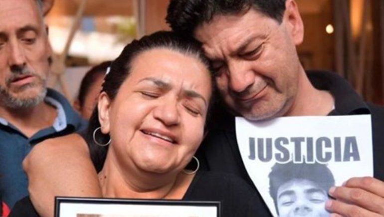 Cuatro meses de dolor: la mamá de Fernando Báez recordó a su hijo