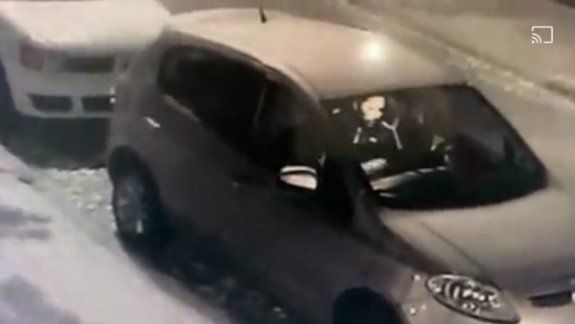 Escrachó al malabarista del barrio: Apareció una nueva rata