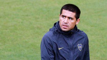 ¿que le respondio riquelme a tevez tras sus duras declaraciones?