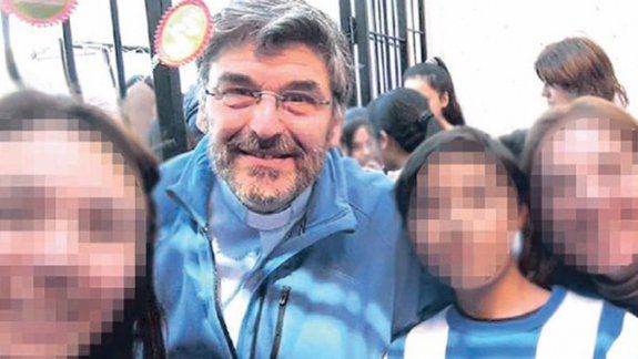 Cura dijo que Halloween usa a los niños para difundir el mal