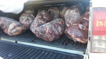 Lo atraparon con 200 kilos de carne ilegal en la camioneta